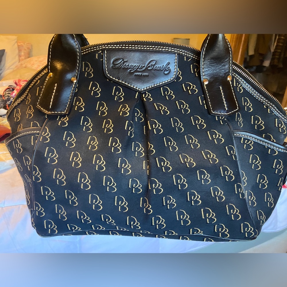 Dooney and Bourke (vintage?) bag- black and tan